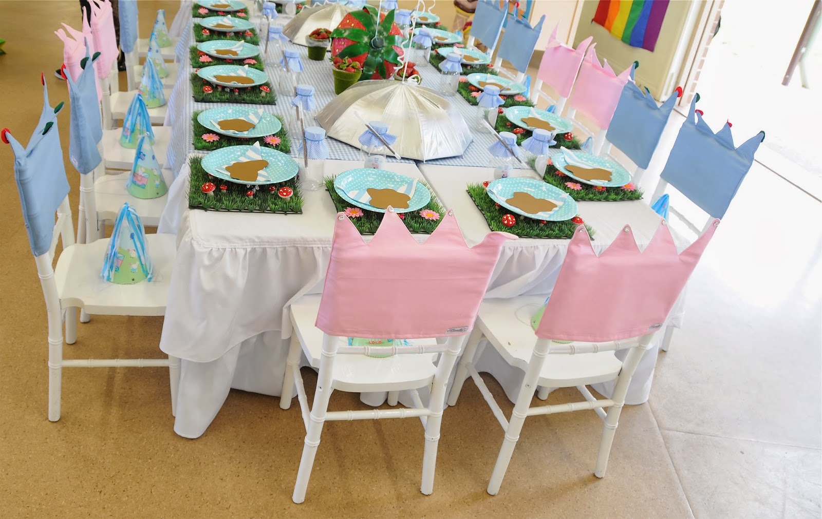 childrens table and chairs peppa pig